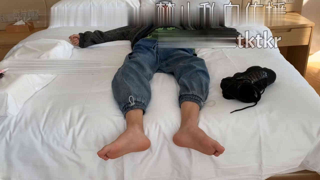 124303kbib09k0kvpppzik.jpg